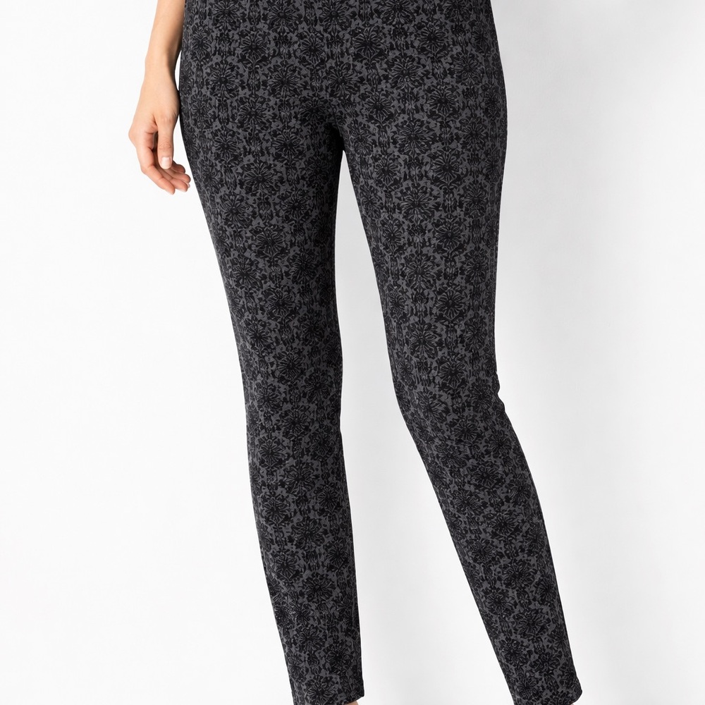 Investments Black Patterned Skinny Pants